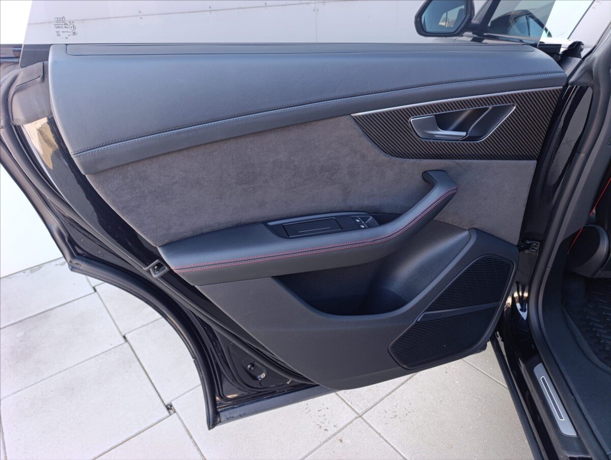 Audi RS Q8 SUV / Terénní 4,0 l 441 kw