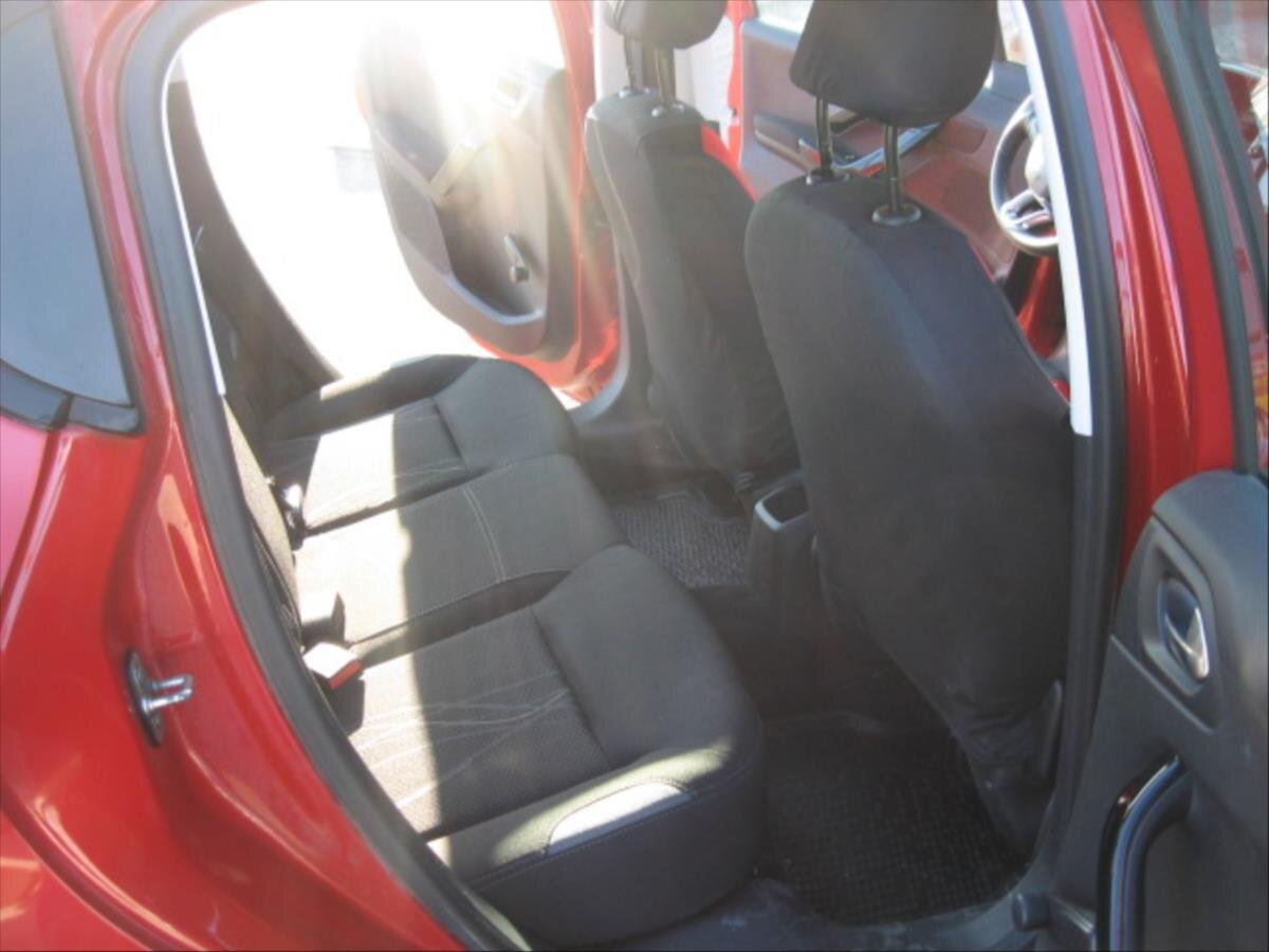 Peugeot 208 Hatchback 999,0 50 kw