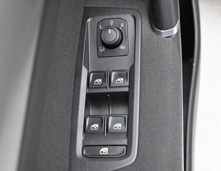 Volkswagen Touran 27