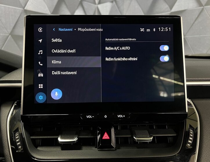 Toyota Corolla Cross SUV / Terénní 2,0 l 143 kw