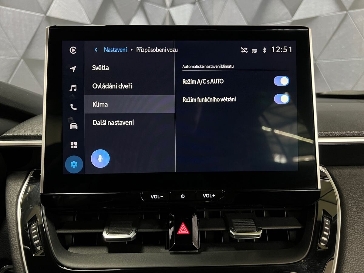 Toyota Corolla Cross SUV / Terénní 2,0 l 143 kw