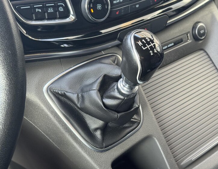 Ford Tourneo Custom Ostatní 2,0 l 136 kw