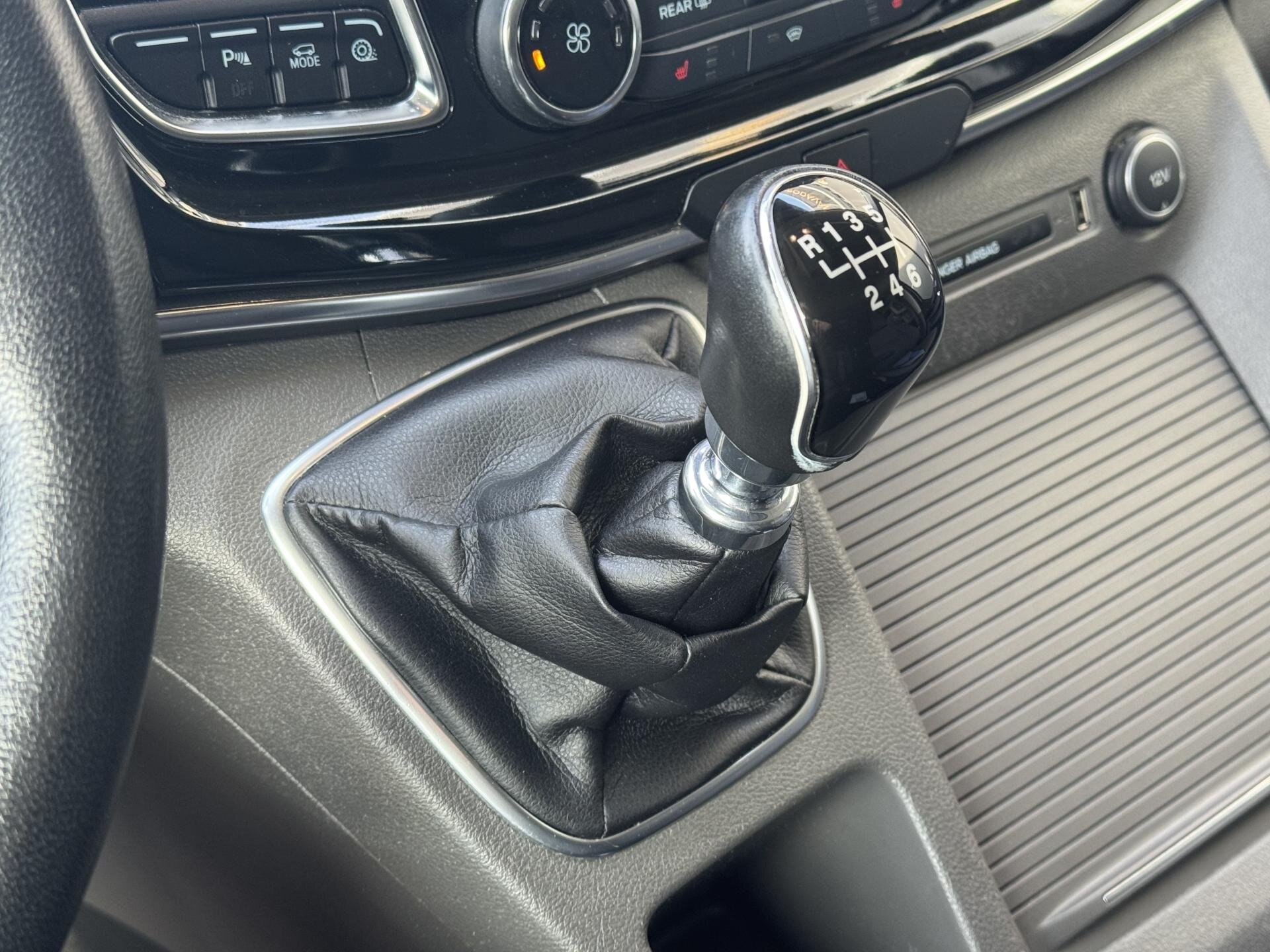 Ford Tourneo Custom Ostatní 2,0 l 136 kw