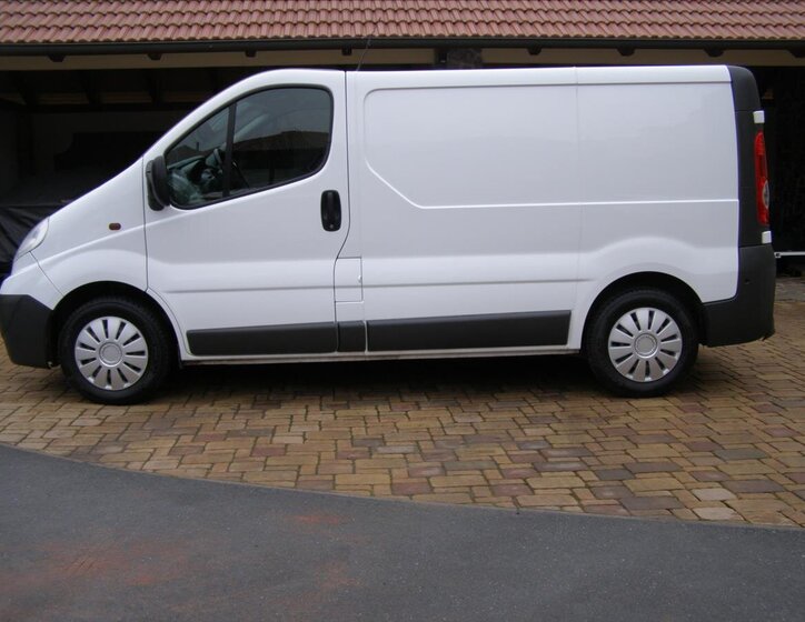 Opel Vivaro MPV 2,0 l 66 kw
