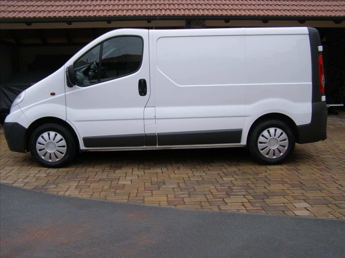Opel Vivaro MPV 2,0 l 66 kw