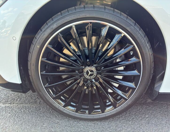 Mercedes-Benz EQE 26