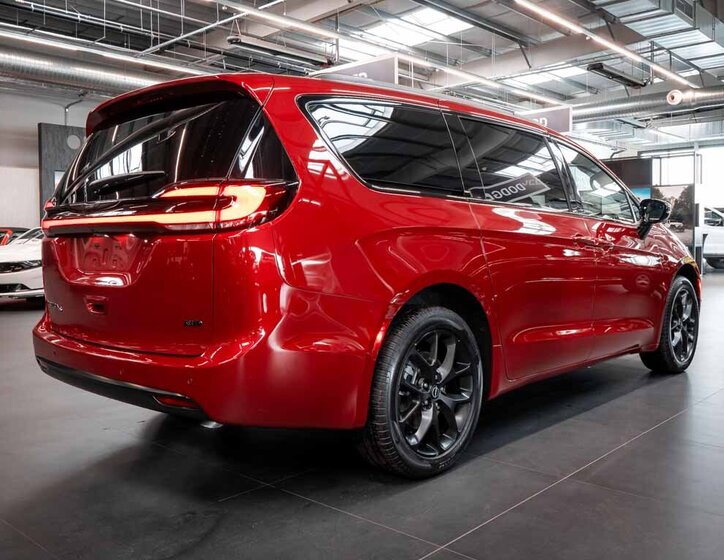 Chrysler Pacifica MPV 3,6 l 221 kw