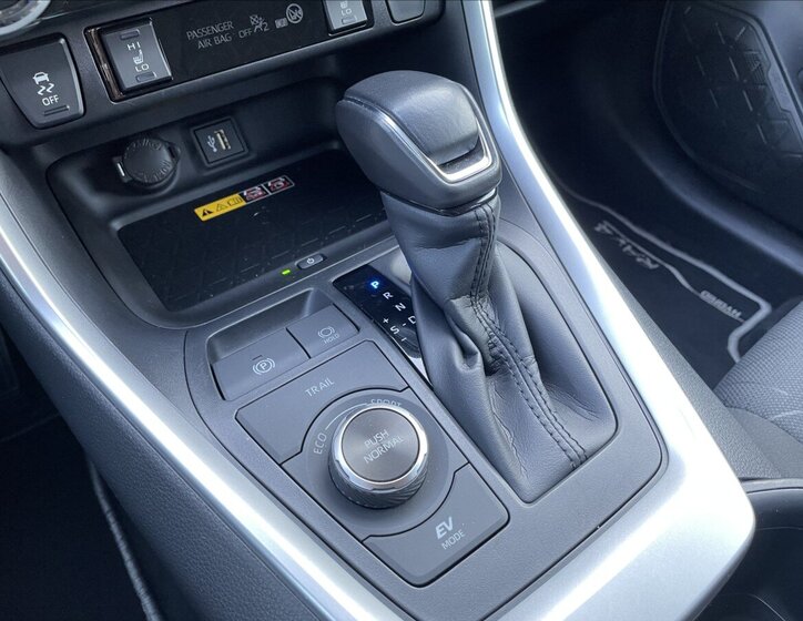 Toyota RAV4 Kombi 2,5 l 163 kw