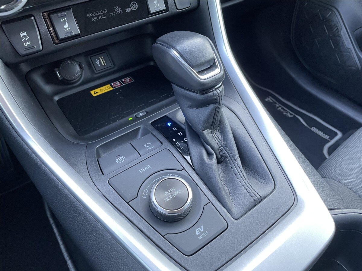 Toyota RAV4 Kombi 2,5 l 163 kw