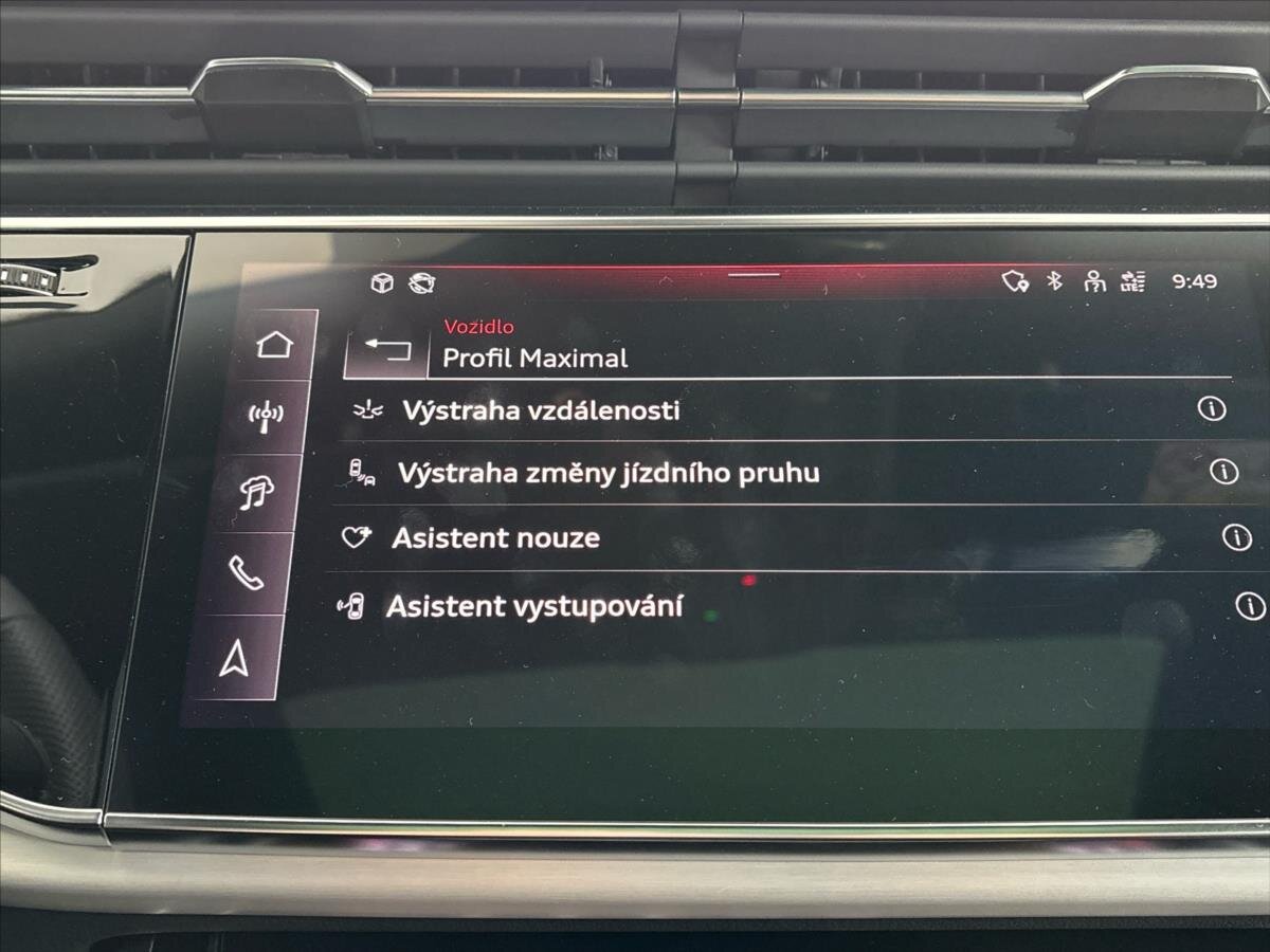 Audi Q8 SUV / Terénní 3,0 l 210 kw