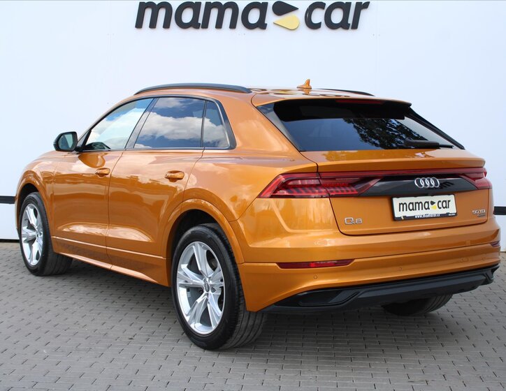 Audi Q8 5