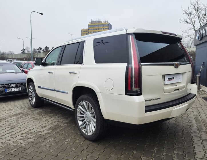 Cadillac Escalade 7