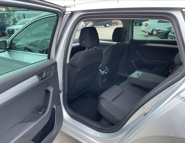 Škoda Superb Kombi 2,0 l 110 kw