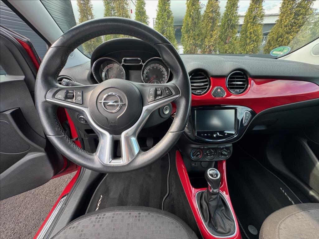 Opel Adam Hatchback 1,4 l 64 kw