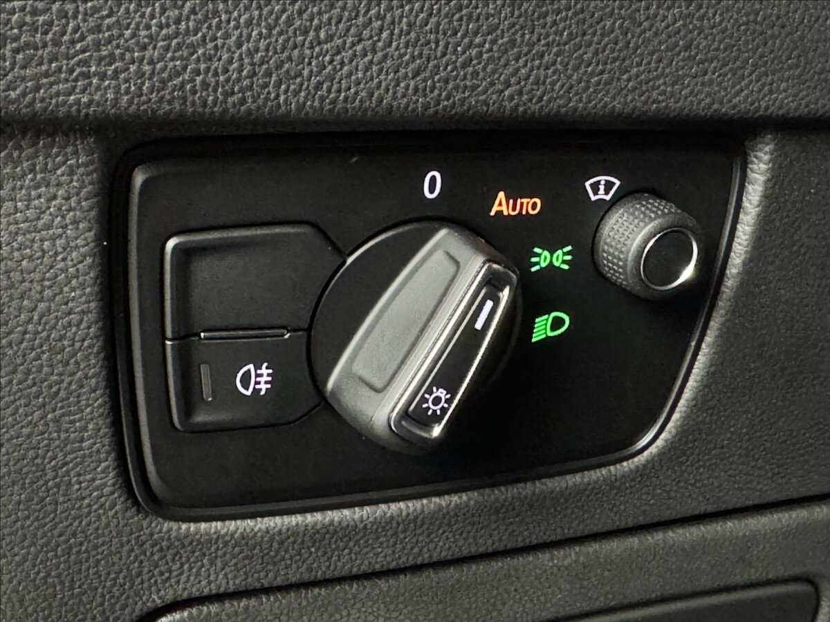 Volkswagen Passat Kombi 1,4 l 160 kw