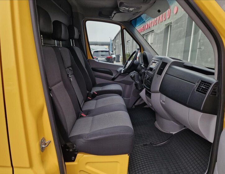 Volkswagen Crafter Skříň 2,0 l 100 kw
