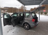 Volkswagen Touran MPV 1,2 l 77 kw
