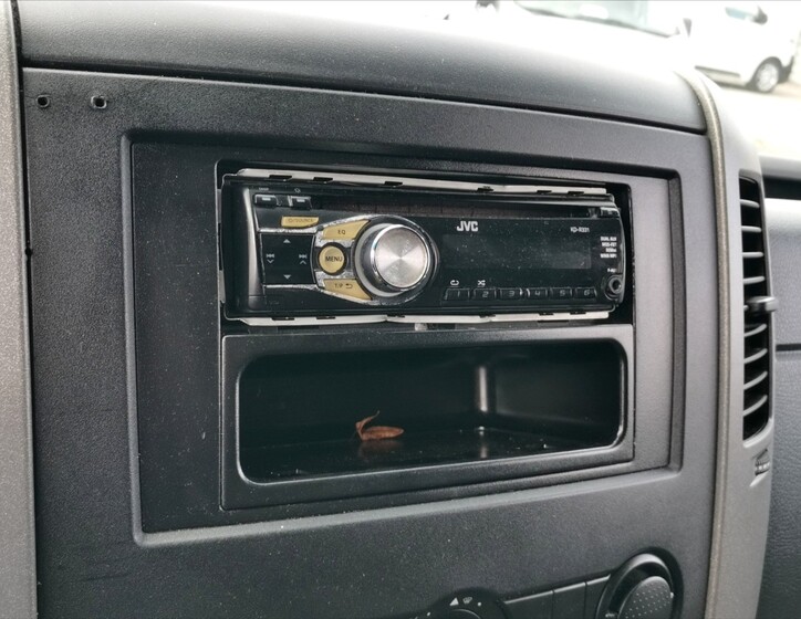 Mercedes-Benz Sprinter 11