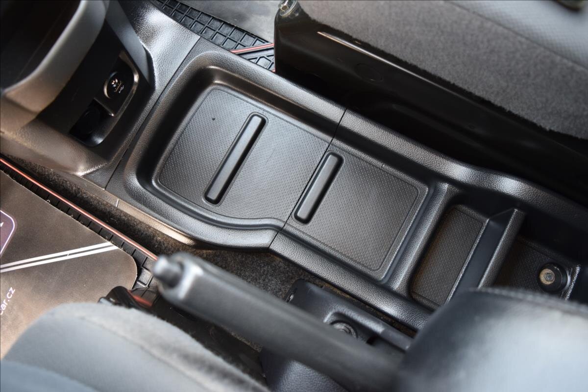 Nissan NV200 MPV 1,6 l 81 kw