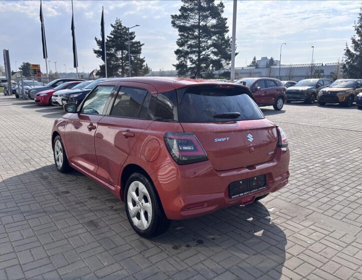 Suzuki Swift Hatchback 1,2 l 61 kw