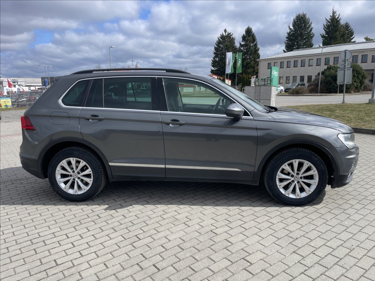 Volkswagen Tiguan SUV / Terénní 2,0 l 110 kw