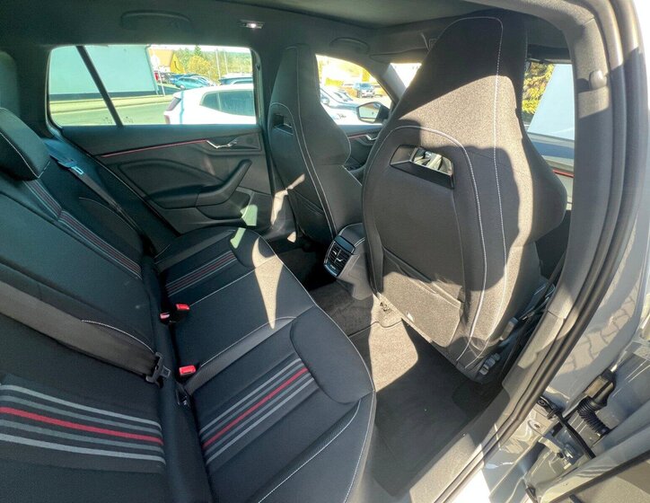 Škoda Scala Hatchback 1,0 l 85 kw