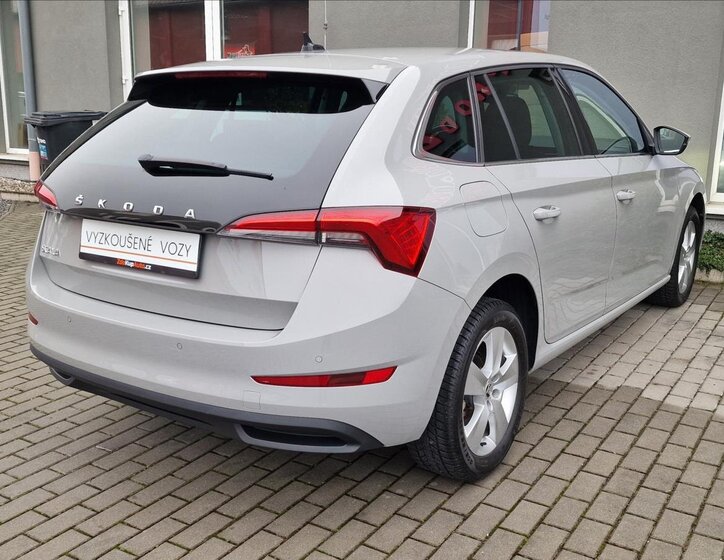 Škoda Scala 10
