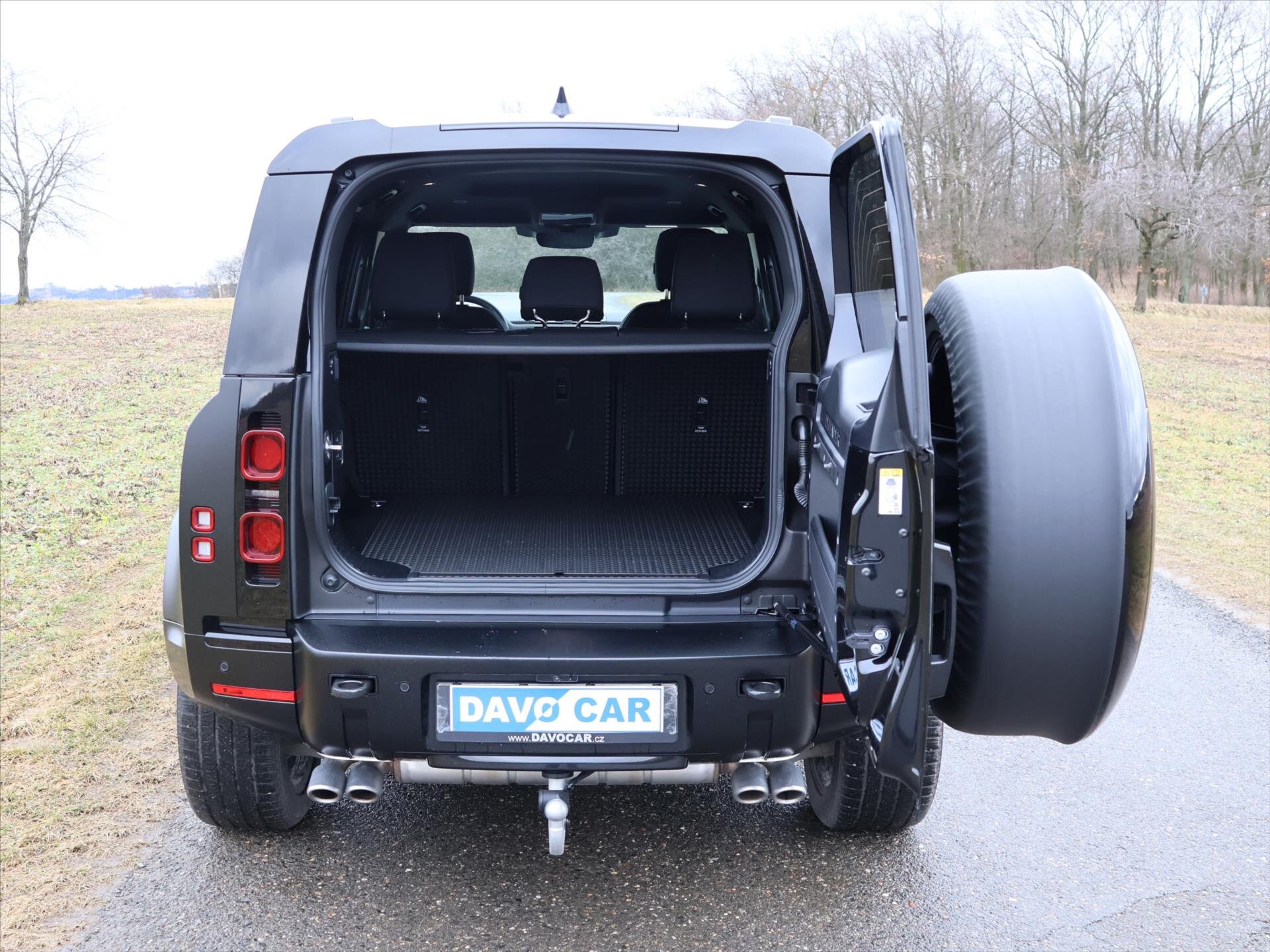 Land Rover Defender SUV / Terénní 5,0 l 313 kw