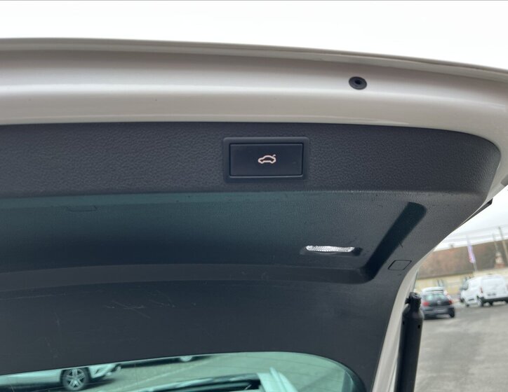 Škoda Superb Kombi 2,0 l 110 kw