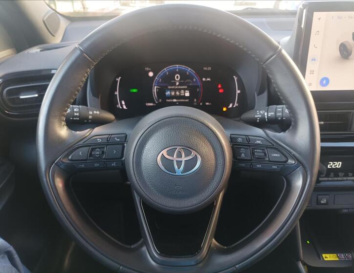 Toyota Yaris Cross 11