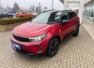 Opel Grandland SUV 1,2 l 96 kw