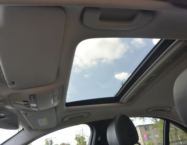 Mercedes-Benz Třídy C 12