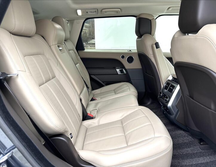 Land Rover Range Rover SUV 4,4 l 250 kw