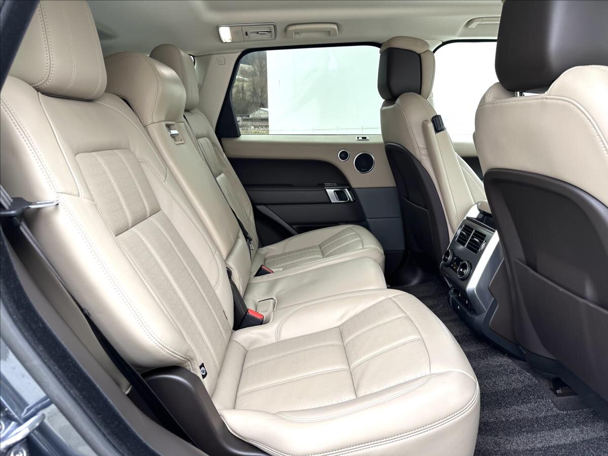 Land Rover Range Rover SUV 4,4 l 250 kw