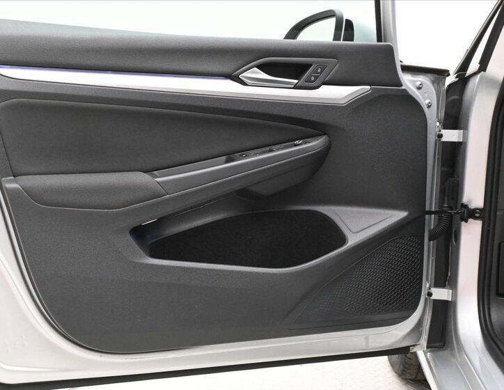 Volkswagen Golf Kombi 2,0 l 85 kw