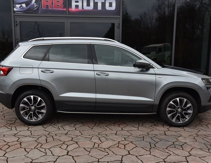Škoda Karoq SUV / Terénní 1,5 l 110 kw