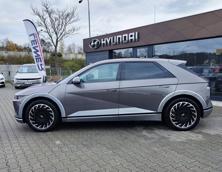 Hyundai Ioniq 5 8