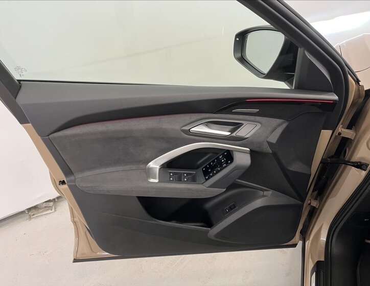 Audi Q5 SUV 2,0 l 150 kw