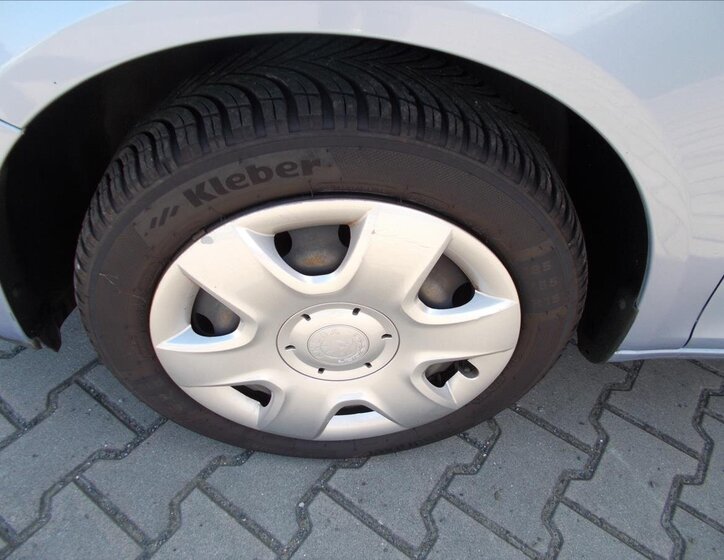 Škoda Roomster MPV 1,4 l 63 kw