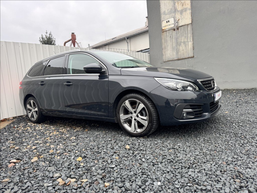 Peugeot 308 Kombi 1,5 l 96 kw