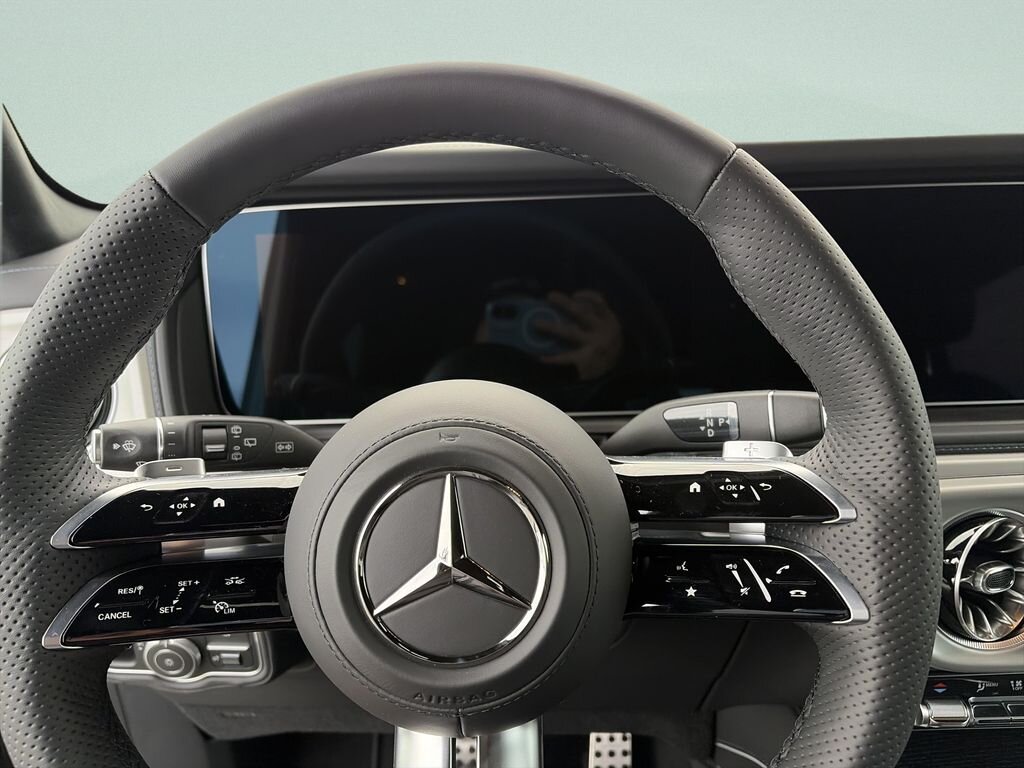 Mercedes-Benz Třídy G SUV / Terénní 0,0 432 kw