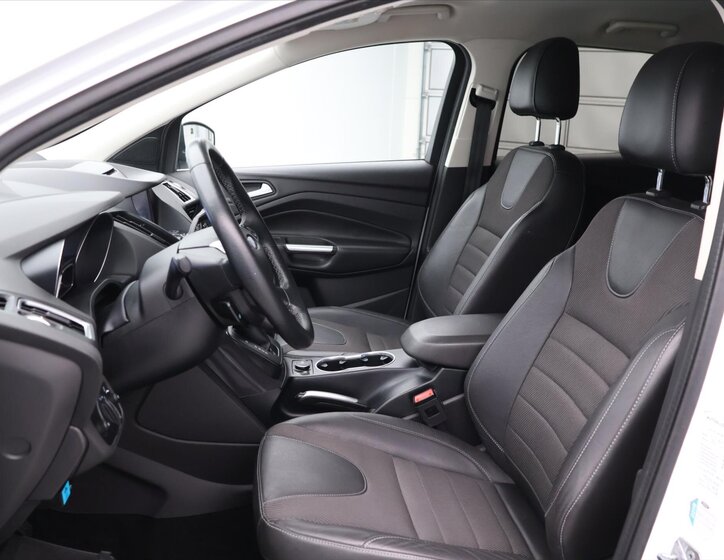 Ford Kuga SUV / Terénní 2,0 l 132 kw