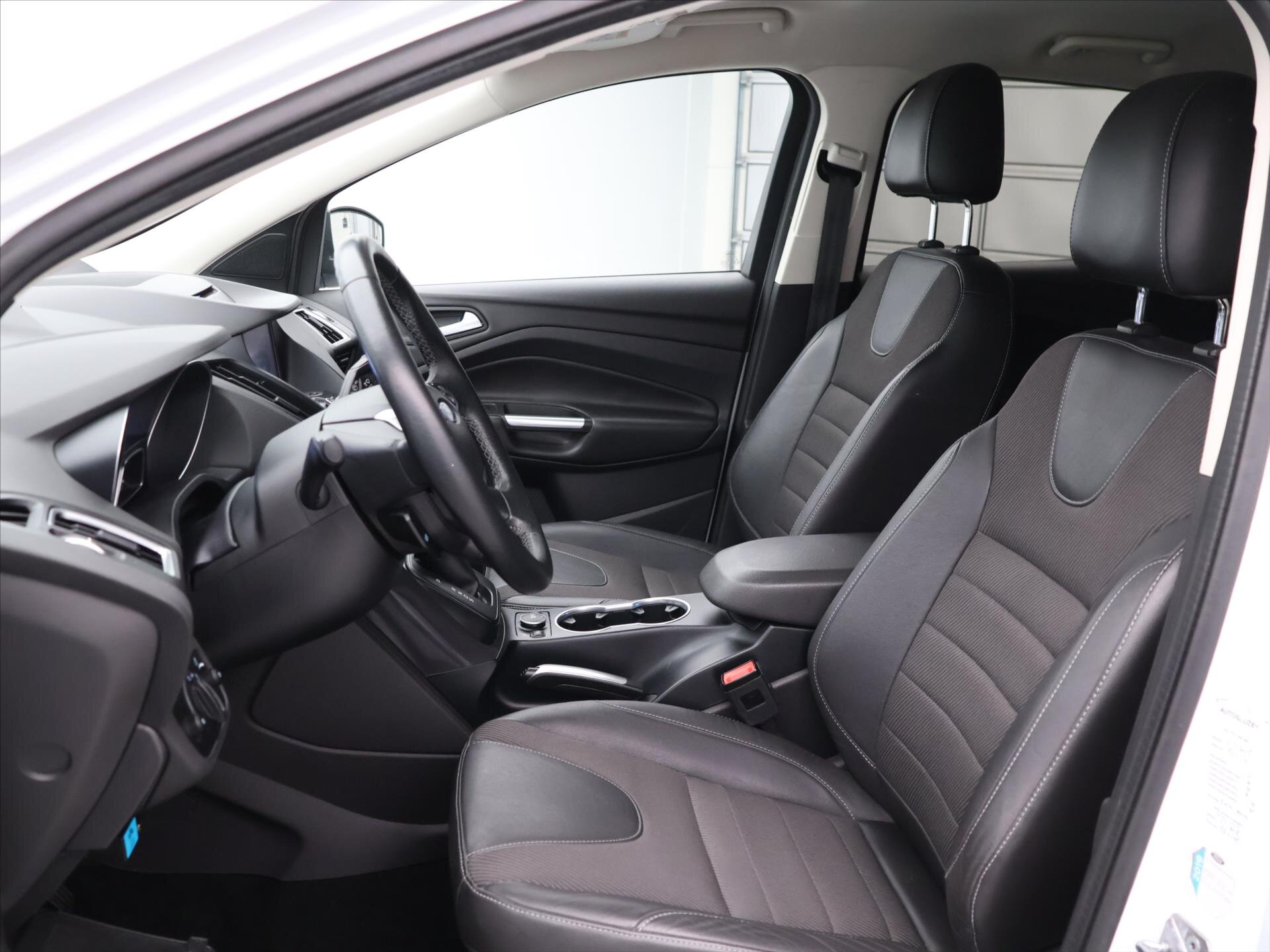 Ford Kuga SUV / Terénní 2,0 l 132 kw