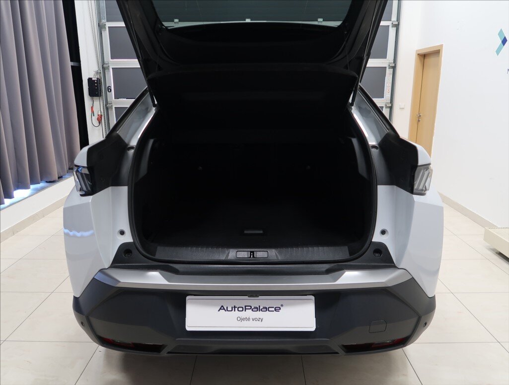 Peugeot 3008 SUV / Terénní 1,2 l 100 kw