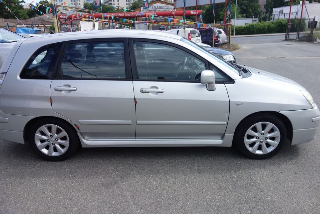 Suzuki Ignis Hatchback 1,6 l 78 kw
