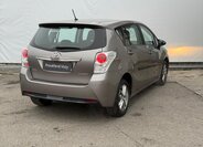 Toyota Verso MPV 1,6 l 97 kw