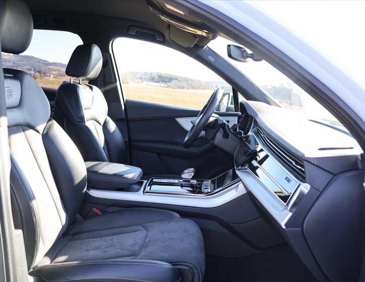 Audi Q7 SUV / Terénní 3,0 l 210 kw