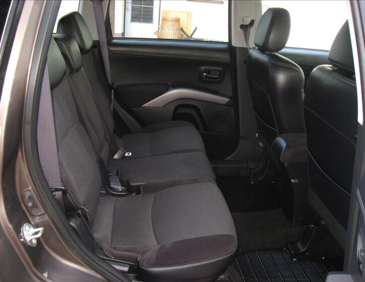 Mitsubishi Outlander 19