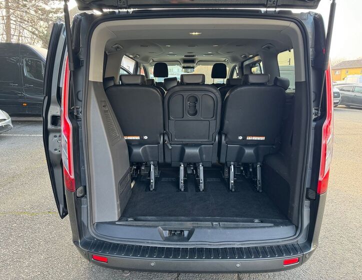 Ford Tourneo Custom Kombi 2,0 l 96 kw