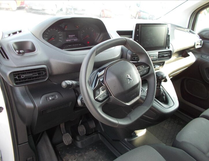 Peugeot Partner Ostatní 1,5 l 75 kw